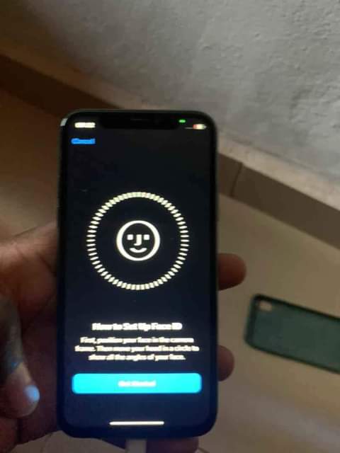 A picture of Iphone X