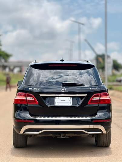 A picture of FOREIGN USED BENZ ML350