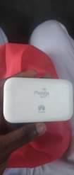 A picture of Wifi router ...mifi Charge siku nzima adi siku mbili Kipo