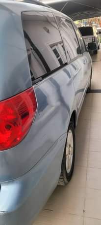 A picture of Registered first body 08 Toyota Sienna LE