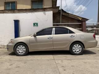A picture of Toyota Camry 03