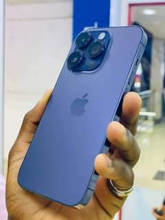 A picture of iPhone 14 pro ya 128Gb