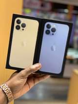 A picture of New and uk used smartphone and iphones