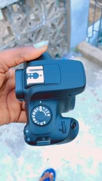 A picture of Canon eos 4000d
