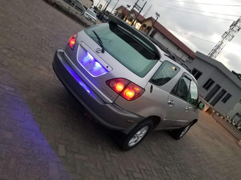 A picture of Purely first body Pangolo body 2000 model Rx300 with very