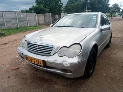 classifieds/cars mercedes