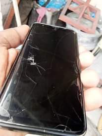 A picture of SAMSUNG S9