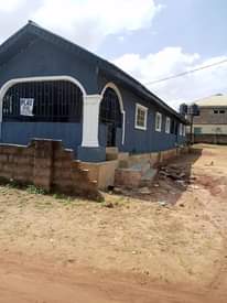 A picture of Property to rent sales 08034758574