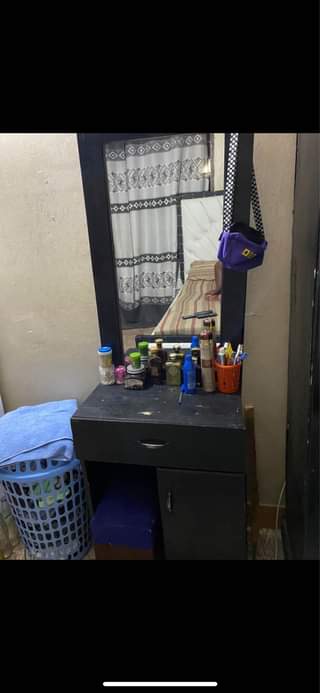 A picture of NAUZA KABATI NA DRESSING YAKE NEI NI SAWA NA BURE