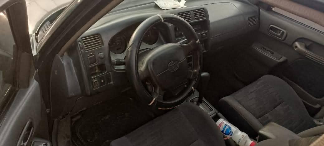 A picture of 2000 Toyota rav4