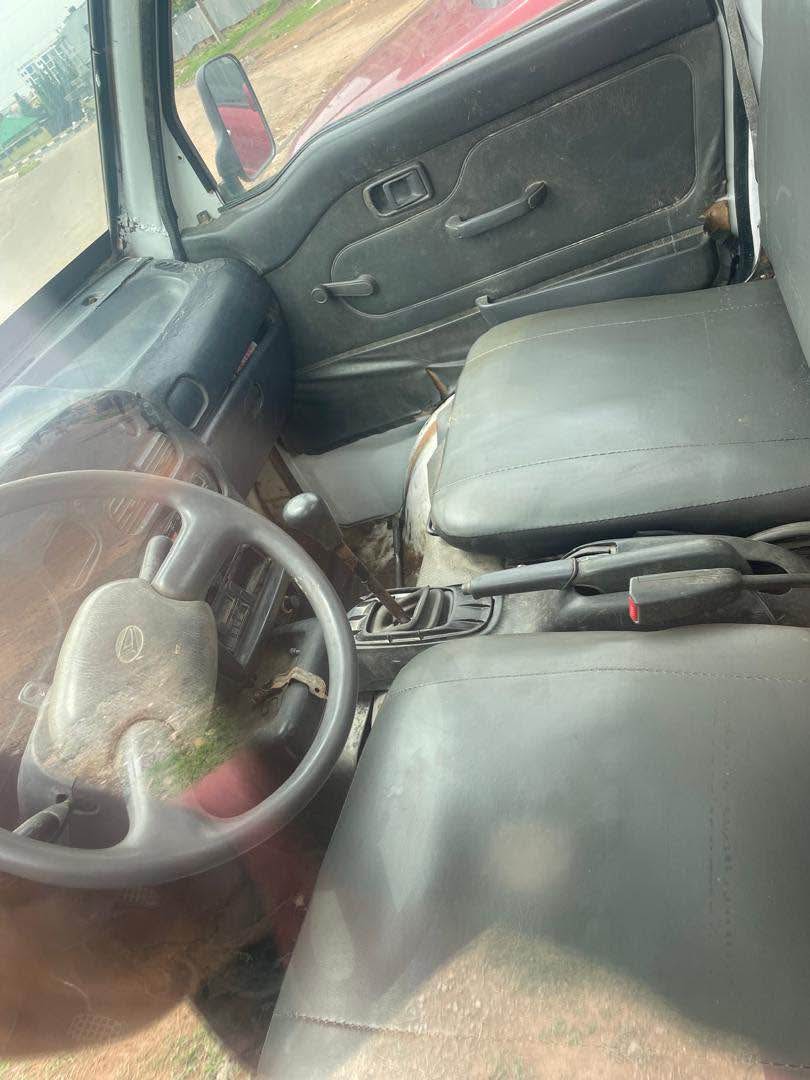 A picture of High jet mini truck