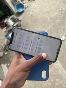 A picture of IPHONE X