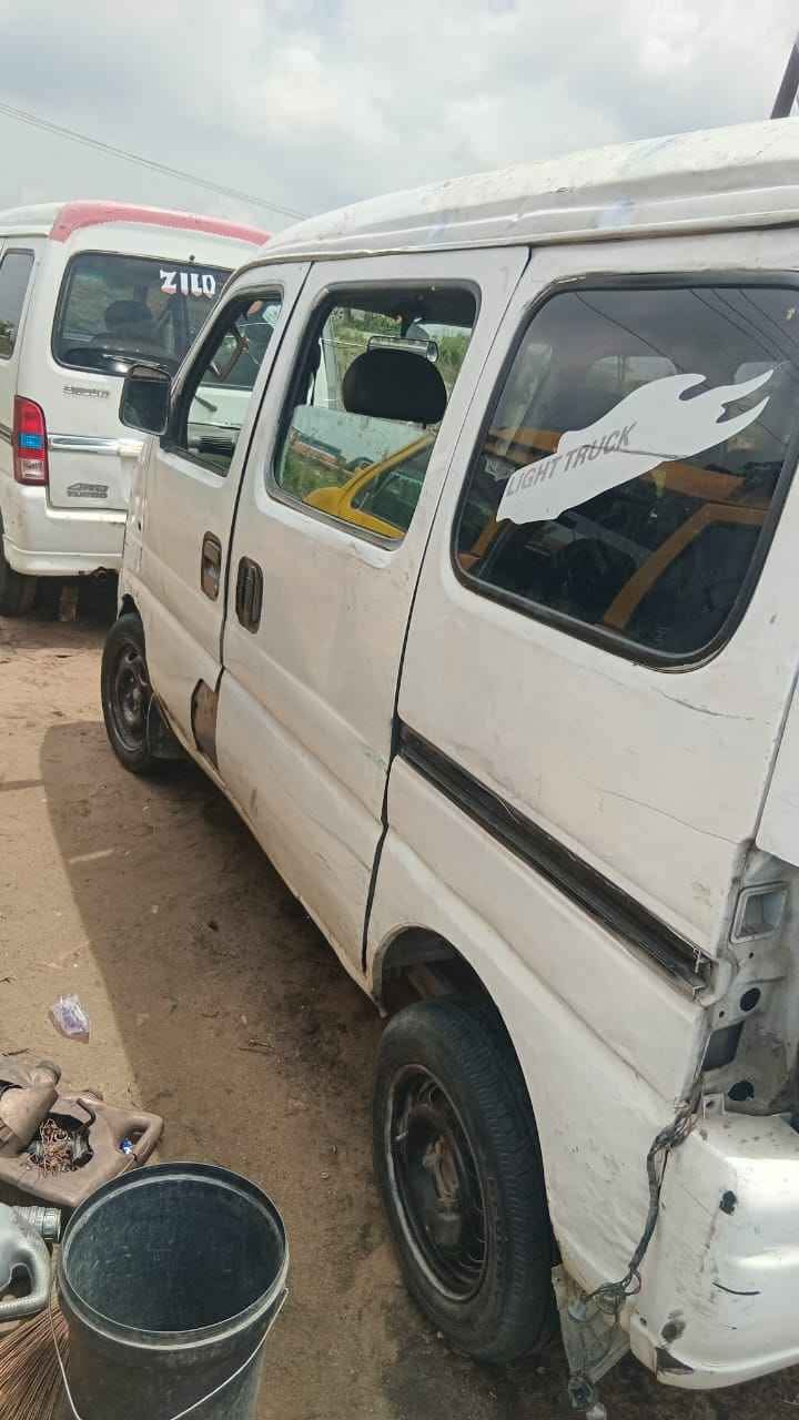 A picture of 08126203895 Manual drive Engine and gear is in perfect shape