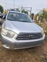 A picture of Clean Registered 09 Toyota Highlander For Sale
