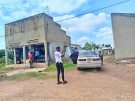 A picture of 10rooms on sale Located kasangati buwambo town Make 700k per