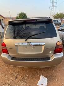 A picture of Sharp Highlander 2004 Model V4 08064318839