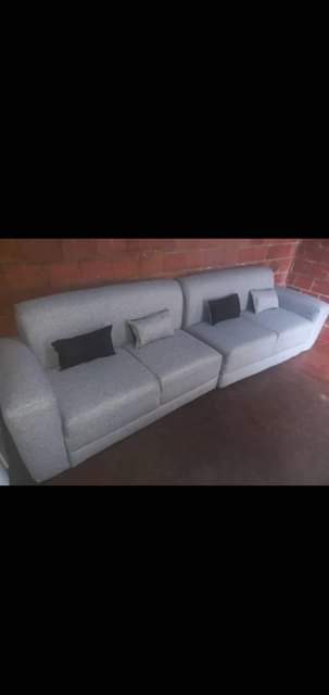 classifieds/furniture sofas