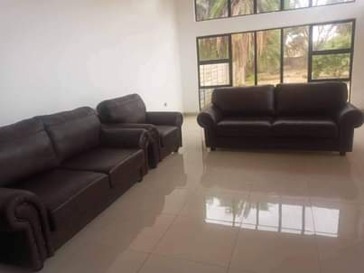 classifieds/furniture sofas