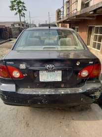 A picture of 2005 TOYOTA COROLLA SEDAN