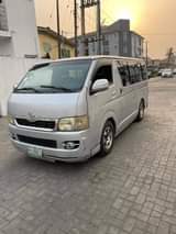A picture of Hummer busl