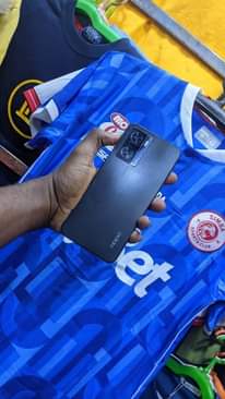 A picture of Oppo A77