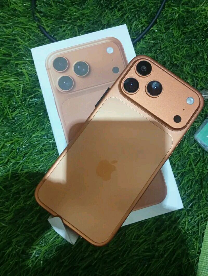 A picture of IPhone 17 Dubai version