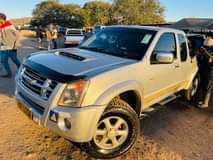 classifieds/cars isuzu