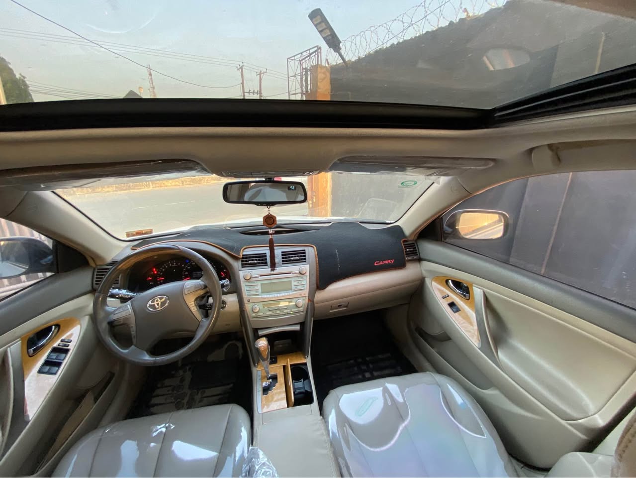 A picture of Toyota Camry XLE