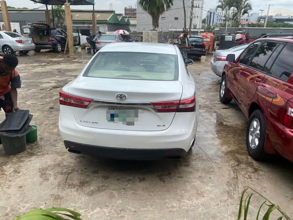A picture of Toyota Avalon 2013 2021 on custom First user from toks
