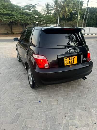 A picture of Toyota IST