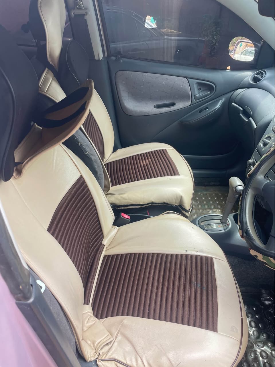 A picture of Toyota vitz
