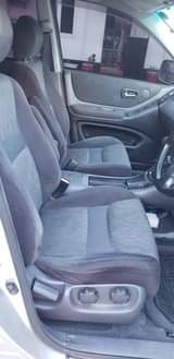 A picture of Toyota Kluger mupya kabisa Inauzwa mil.23