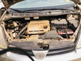 A picture of Sienna 05 xle automatic transmission nothing to fix just buy