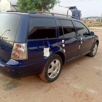 A picture of Volkswagen Golf 4 wagon