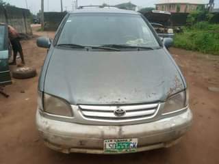 A picture of Toyota Sienna