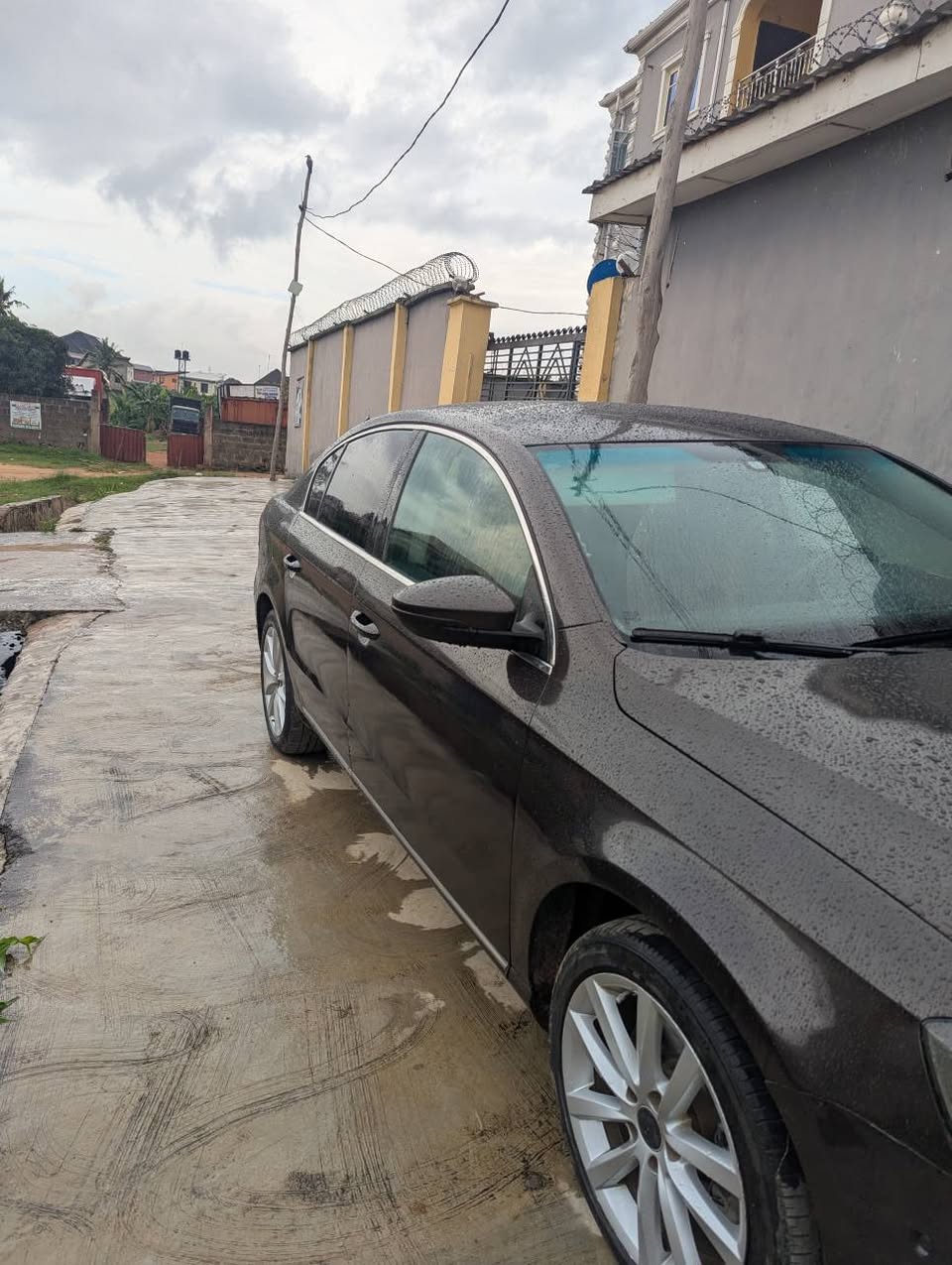 A picture of Volkswagen Passat 2013 ikorodu