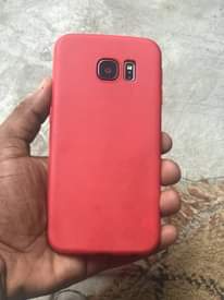 A picture of Samsung s6 edge gb 64 ram 4 bado mpyaa