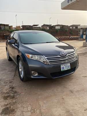 A picture of Neatly used Toyota Venza 2012 direct