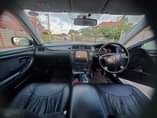 A picture of Tiyota Crown Athlete Year of manufactured 2004
