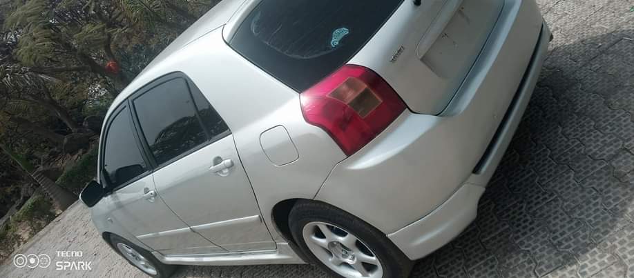 A picture of TOYOTA COROLLA 06
