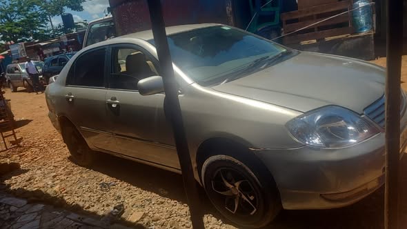 A picture of 1998 Toyota 1998