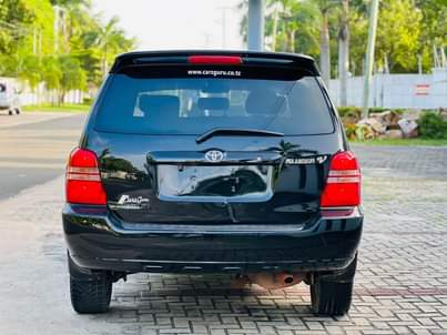 A picture of TOYOTA KLUGER SWEET EBB