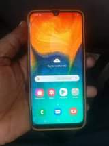 A picture of SAMSUNG A30