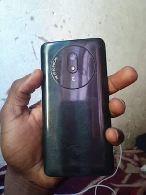 A picture of Cellphone itel V51 LTE 