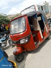 A picture of Tsh 5 500 000 tu piga 0768472525 full documents