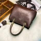 A picture of Ladies handbags