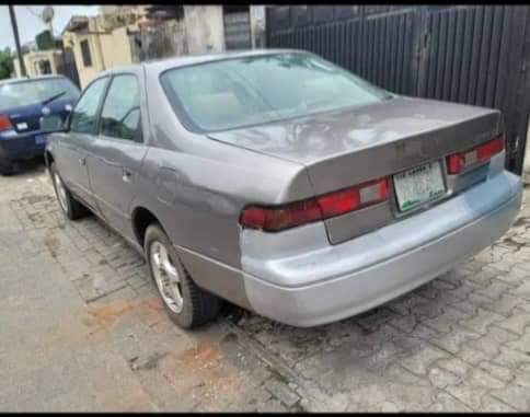 A picture of Toyota camry 2002
