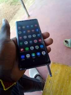 A picture of Galaxy note8