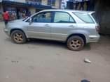A picture of 2000 Lexus Rx300