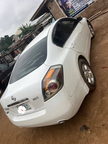 A picture of Nissan Altima 2009